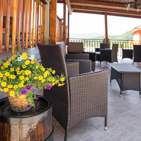Farm stay 004 - La Marpea - Gallina, 12chilometri Da Lavagna E Dal Mare, Cibo Tipico E Natura